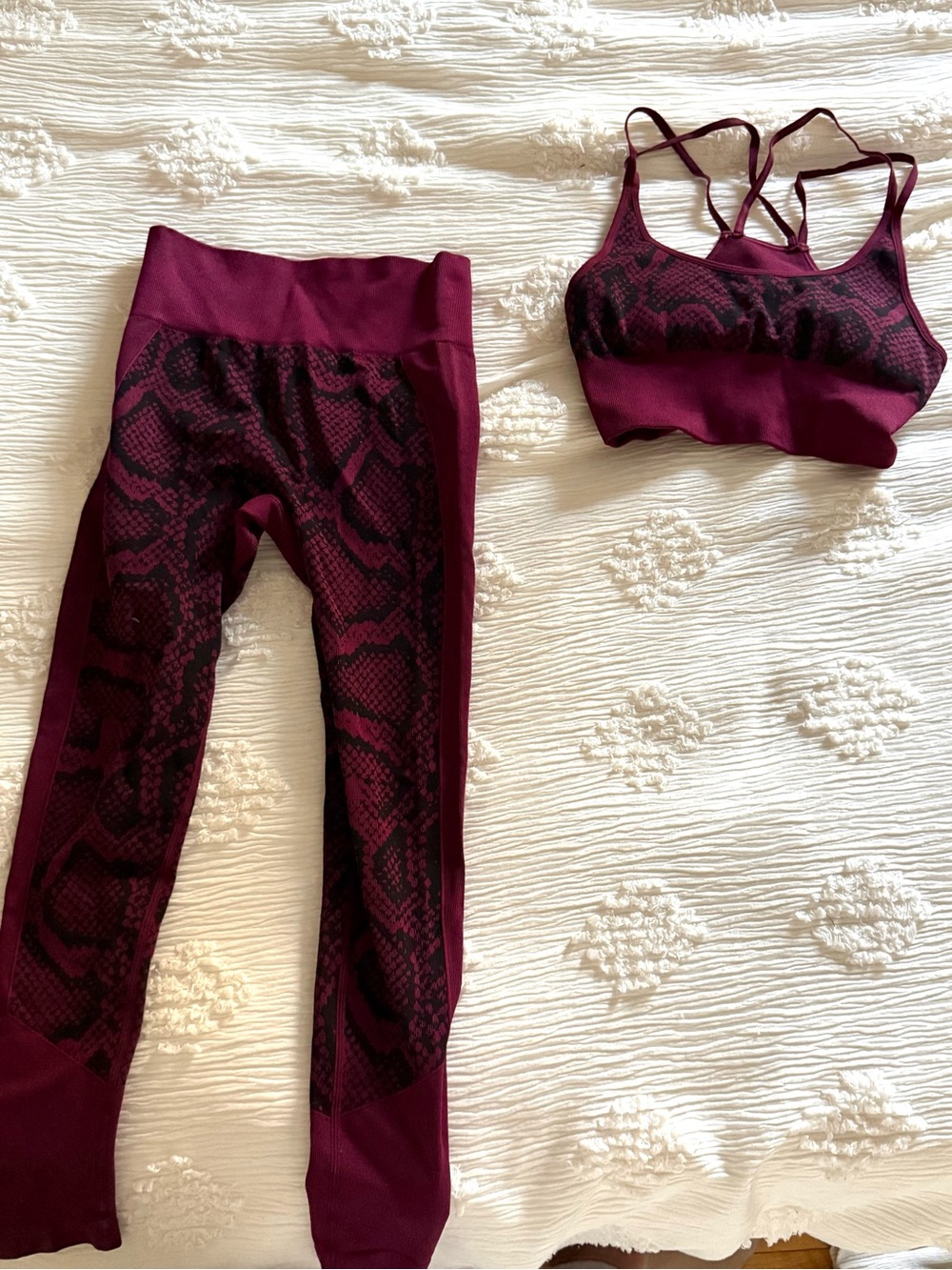 Burgundy Snake Print Seamless Legging & Sports Bra Set S